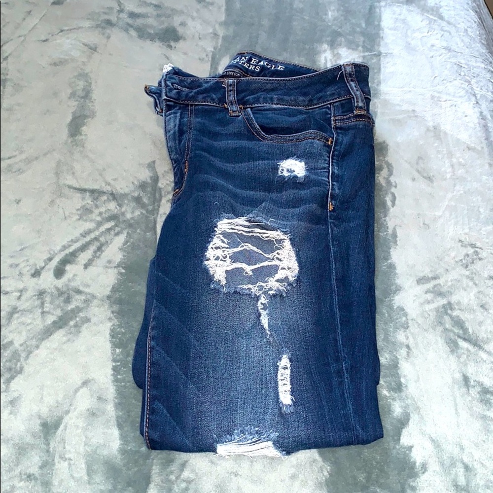 American eagle distressed jeans